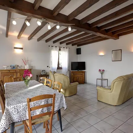 Familial Confort Avec Jardin, Salle De Jeux, Garage Et Terrasse, Pres De Saint-etienne - Fr-1-496-204 Holiday home Saint-Christo-en-Jarez